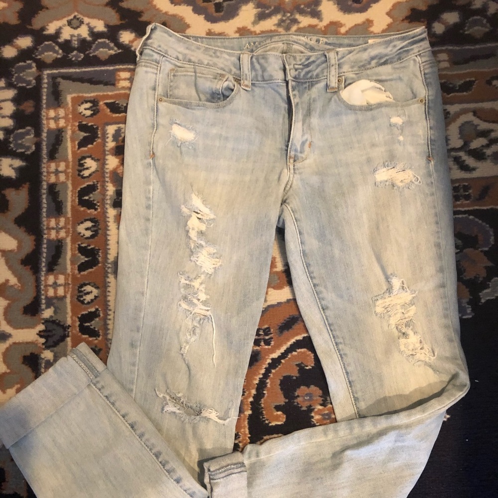 AE Skinny Stretch Distressed Jeans - size 8